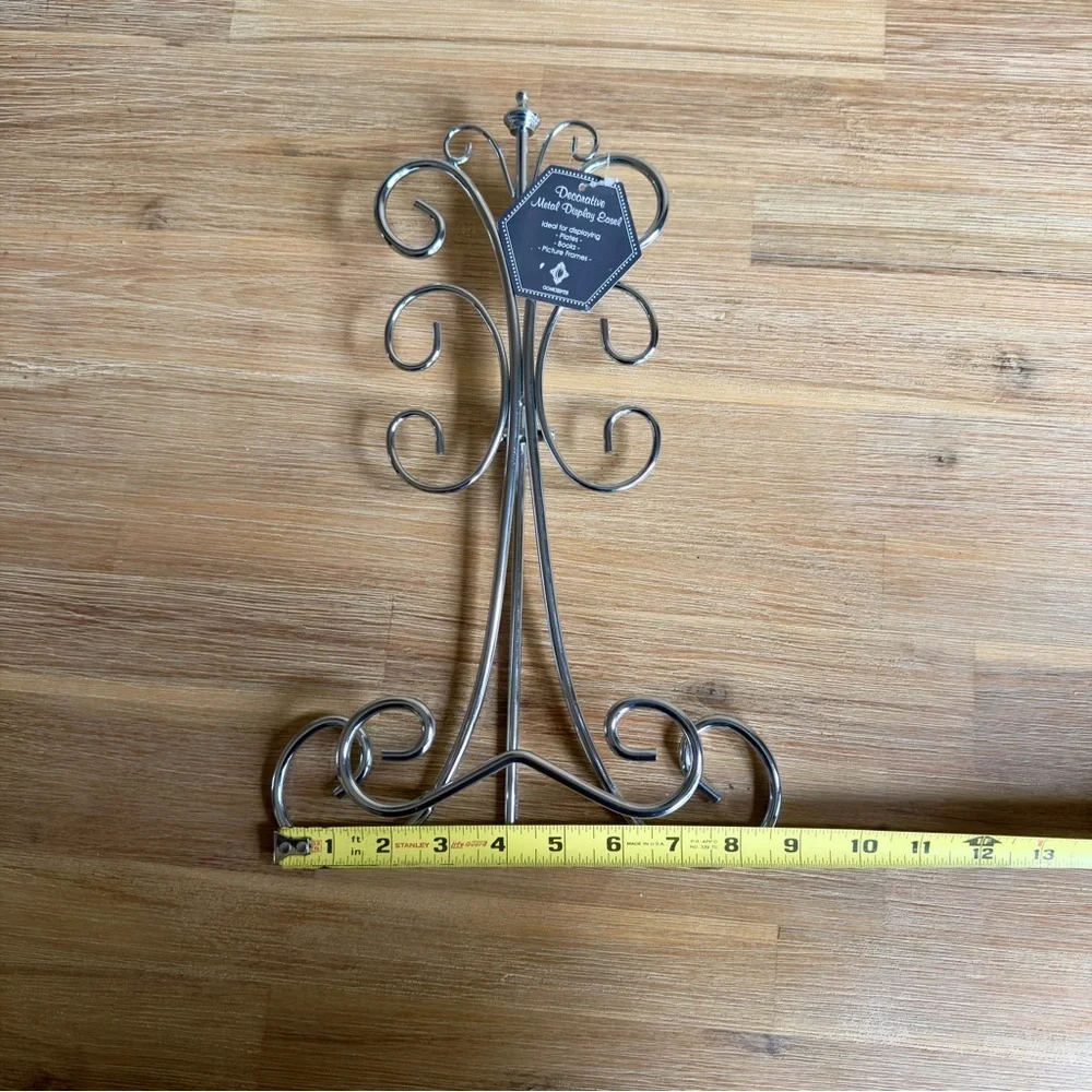 14” Decorative Metal Display Easel Scroll Design Silver Color Plates Books Pics